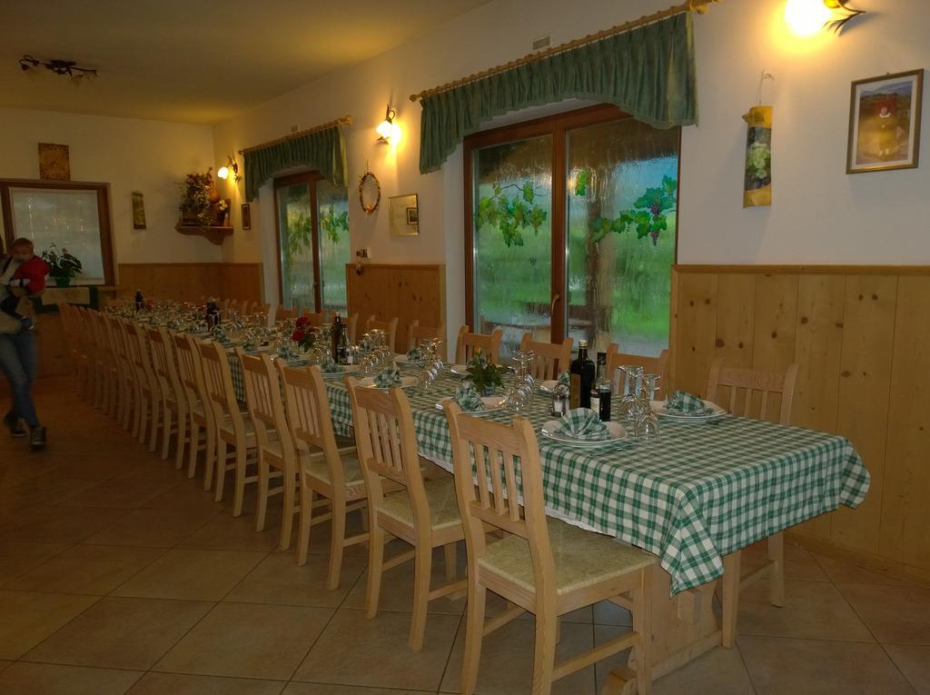 צ'מברה Agriturismo Le Cavade מראה חיצוני תמונה